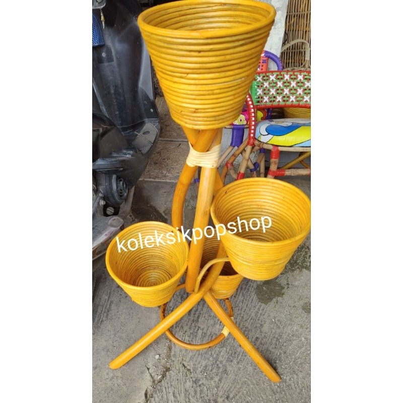 Jual Standing pot rotan cabang 4, pot cabang rotan alami | Shopee Indonesia