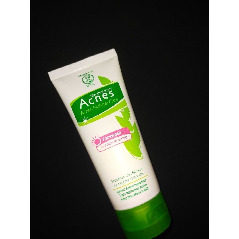 Jual Acnes face wash Complete White (PINK) Shopee Indonesia