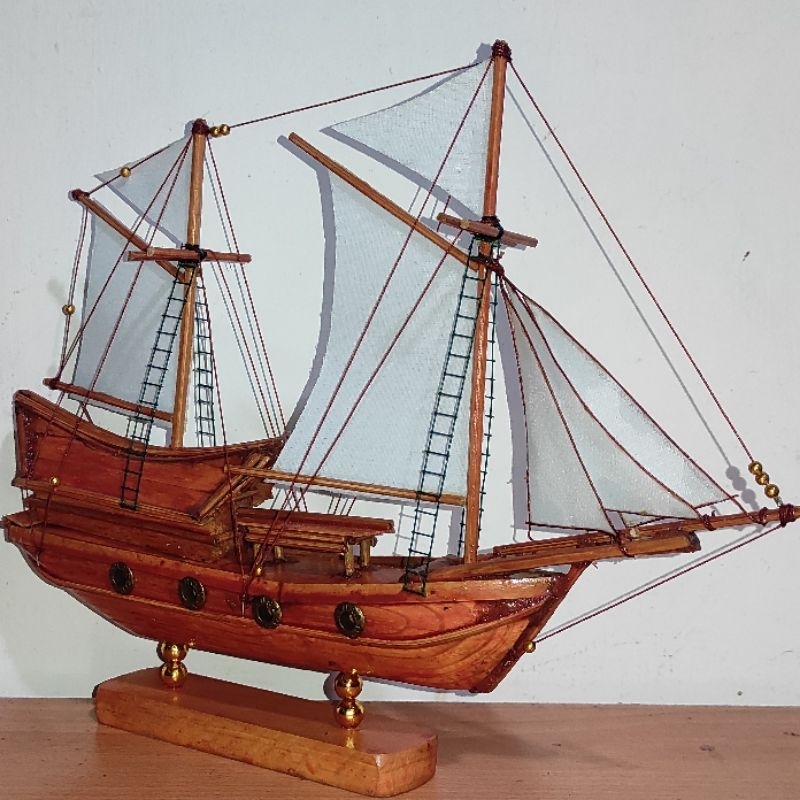 Jual Miniatur Kapal Pinisi Modern Klasik 30 Cm Shopee Indonesia 7020