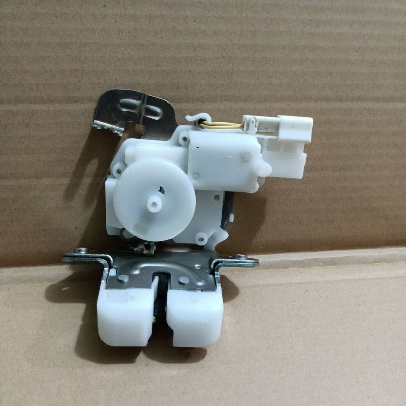 Jual Door lock pintu bagasi mobil Honda Jazz HRV Mobilio Brio BRV