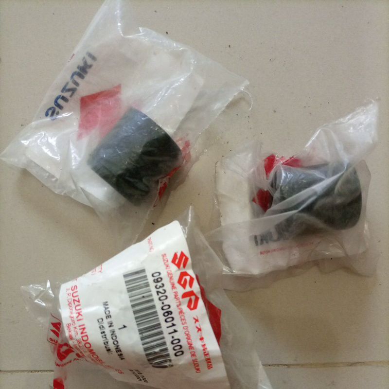 Jual Karet Stoper Stopper Penahan Kap Mesin Original Suzuki Jimny