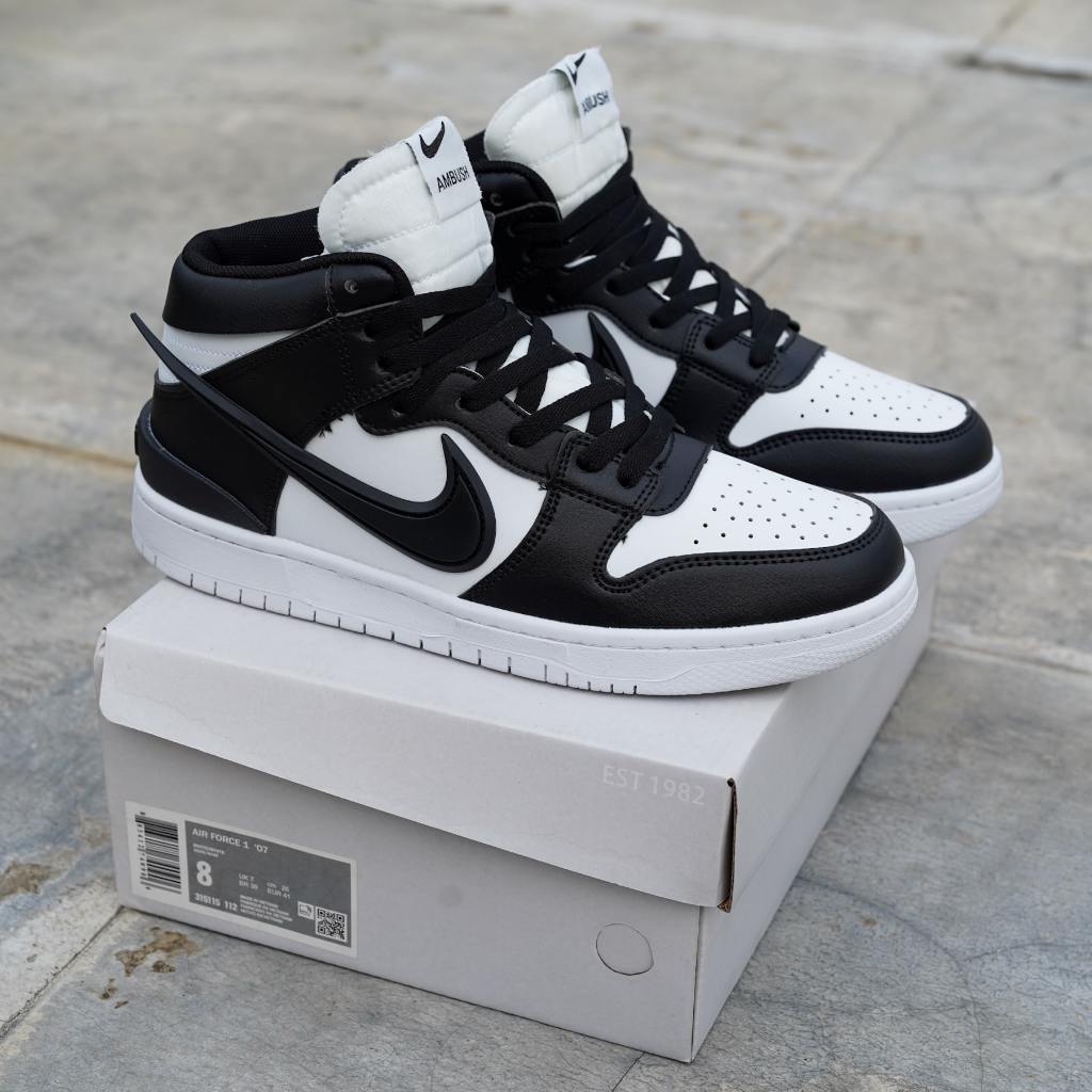 Jual BARU AIR JORDAN 1 HIGH X AMBUSH DUNK HIGH BLACK WHITE | Shopee ...