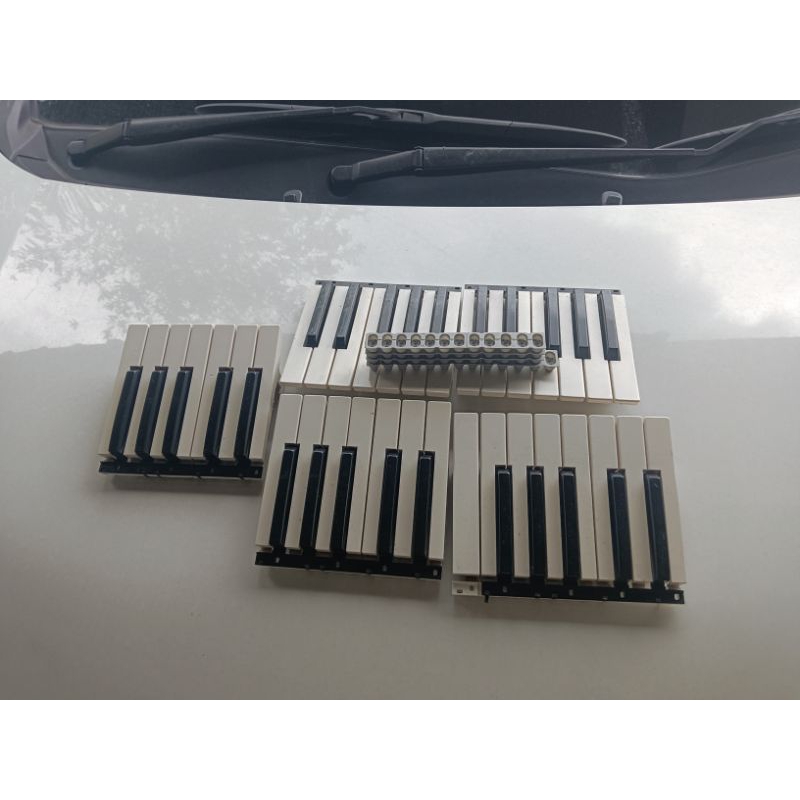 Jual Satu set tuts keyboard kn-24/26 ( tuts dan karet tuts set ...