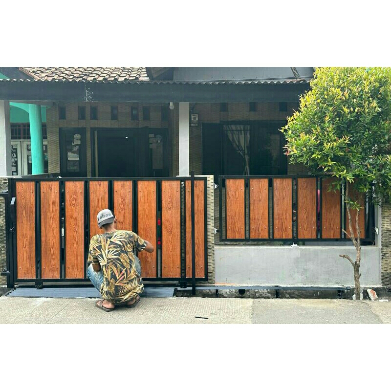 Jual pintu gerbang minimalis motif kayu | Shopee Indonesia