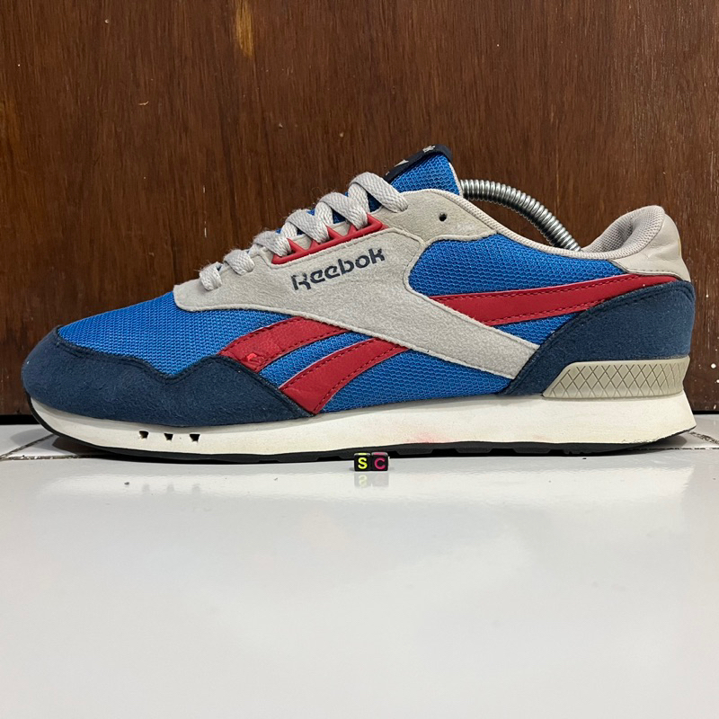 Sepatu reebok royal clearance flag