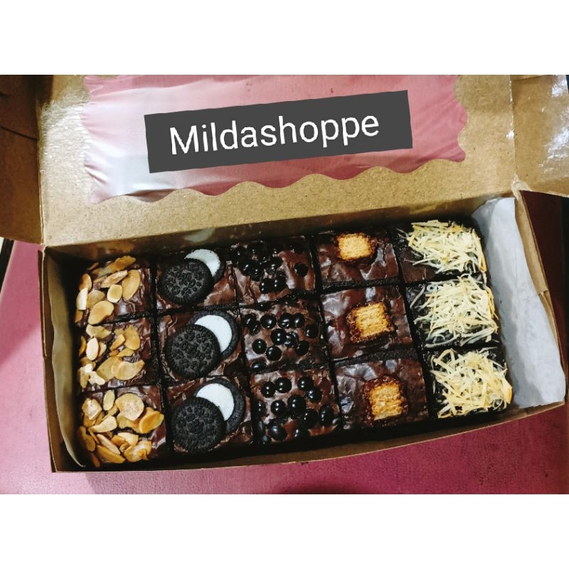 Jual Brownies Fudgy Shine Crust Sekat By Mildashoppe Shopee Indonesia