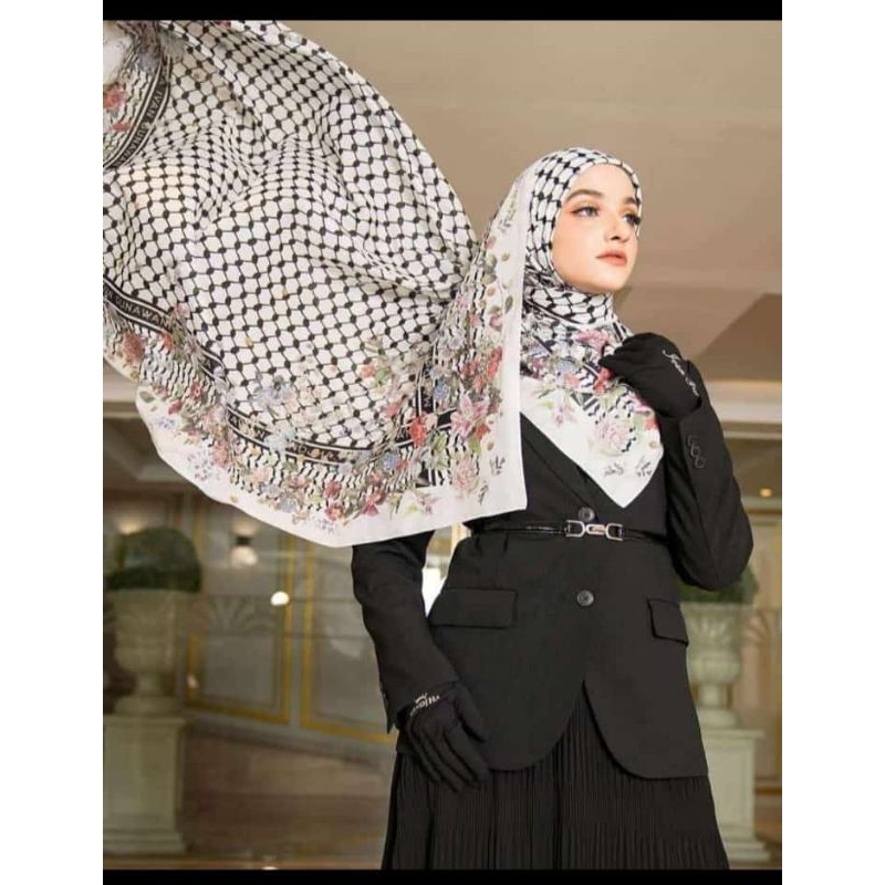 Bawa Bantuan Hasil Penjualan Hijab, Ivan Gunawan akan Terbang ke Palestina