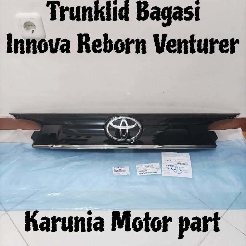 Jual Trunklid List Lis Bagasi Pintu Belakang Toyota Innova Reborn ...