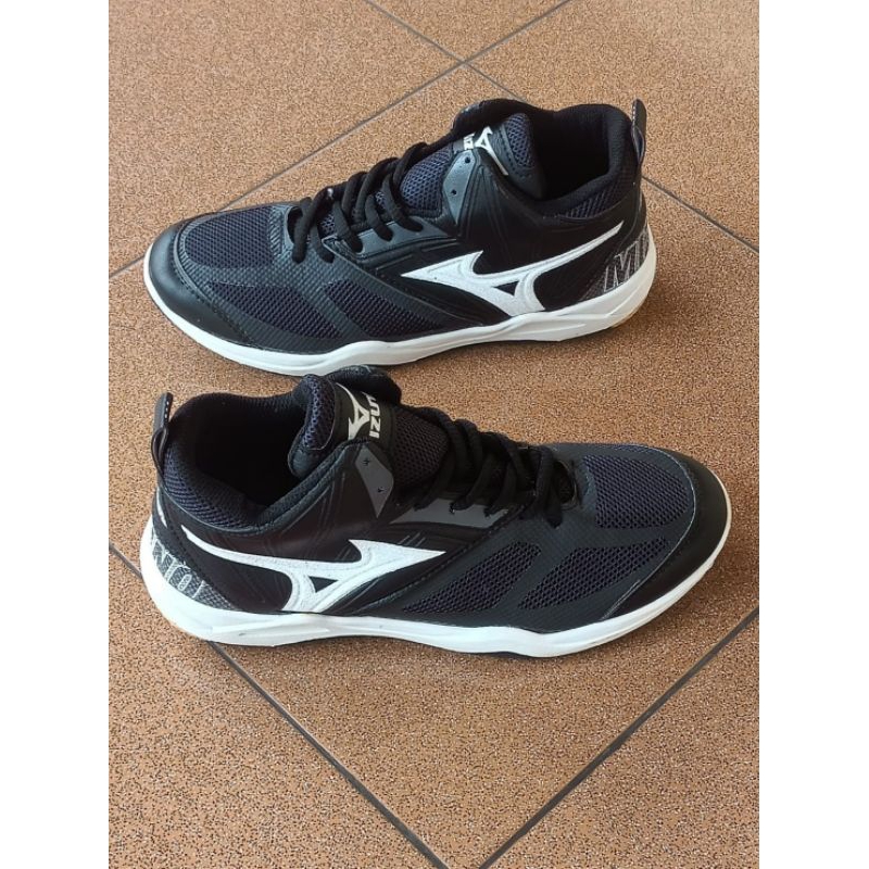 Sepatu best sale sport mizuno