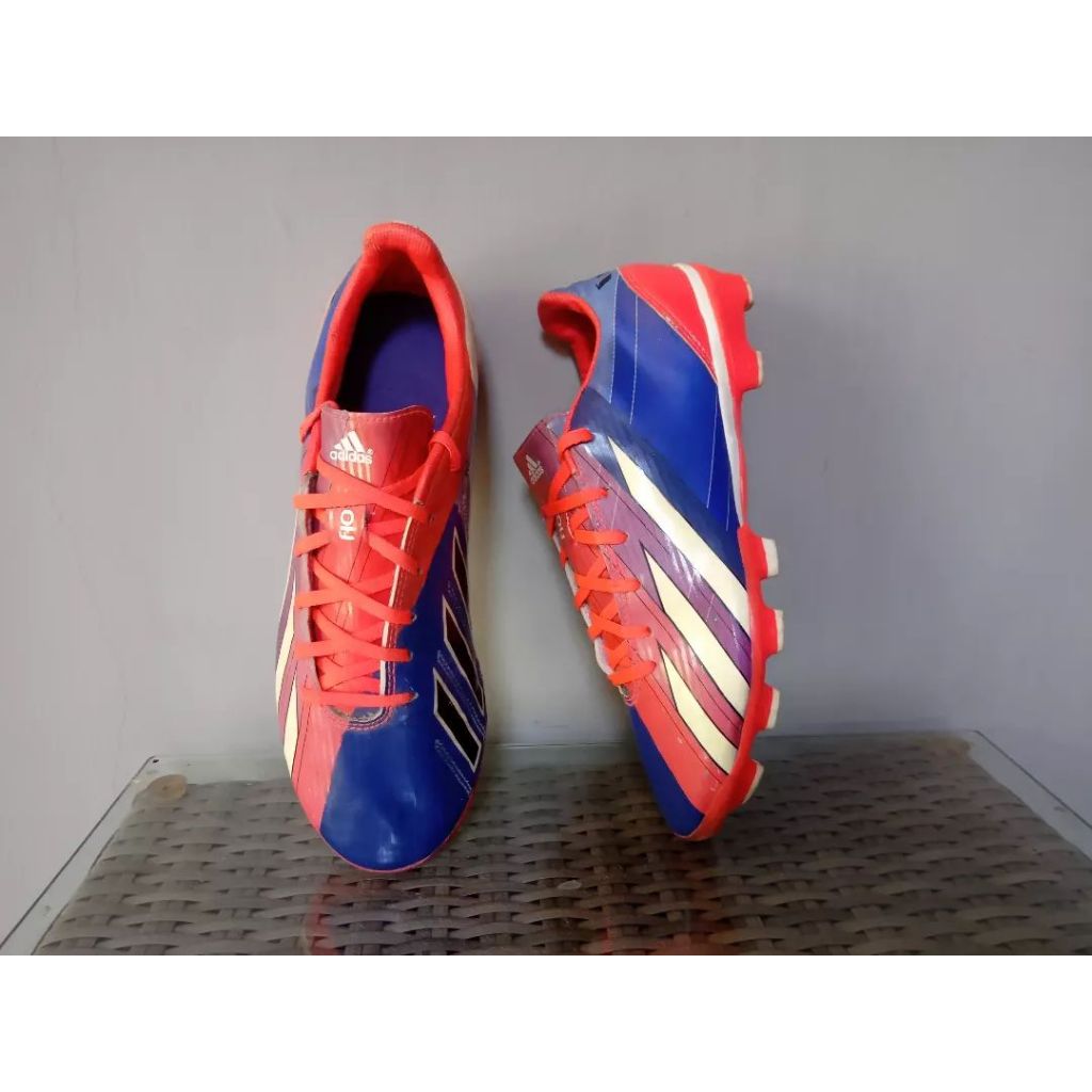 Sepatu bola adidas f10 messi top