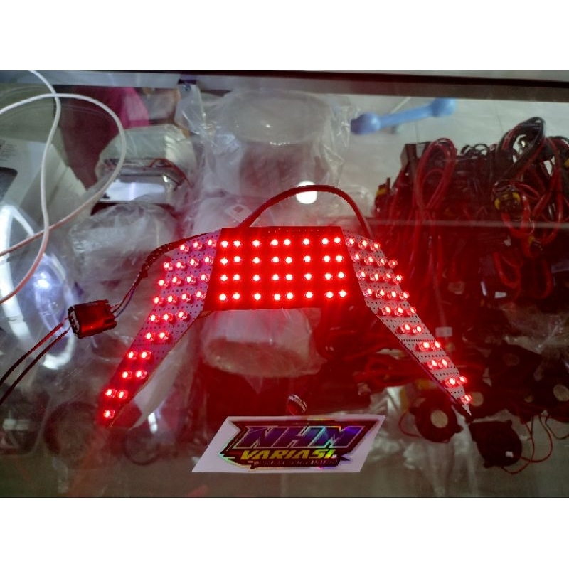Jual LAMPU STOP RUNING 8 MODE VARIO 160 FULL PNP | Shopee Indonesia