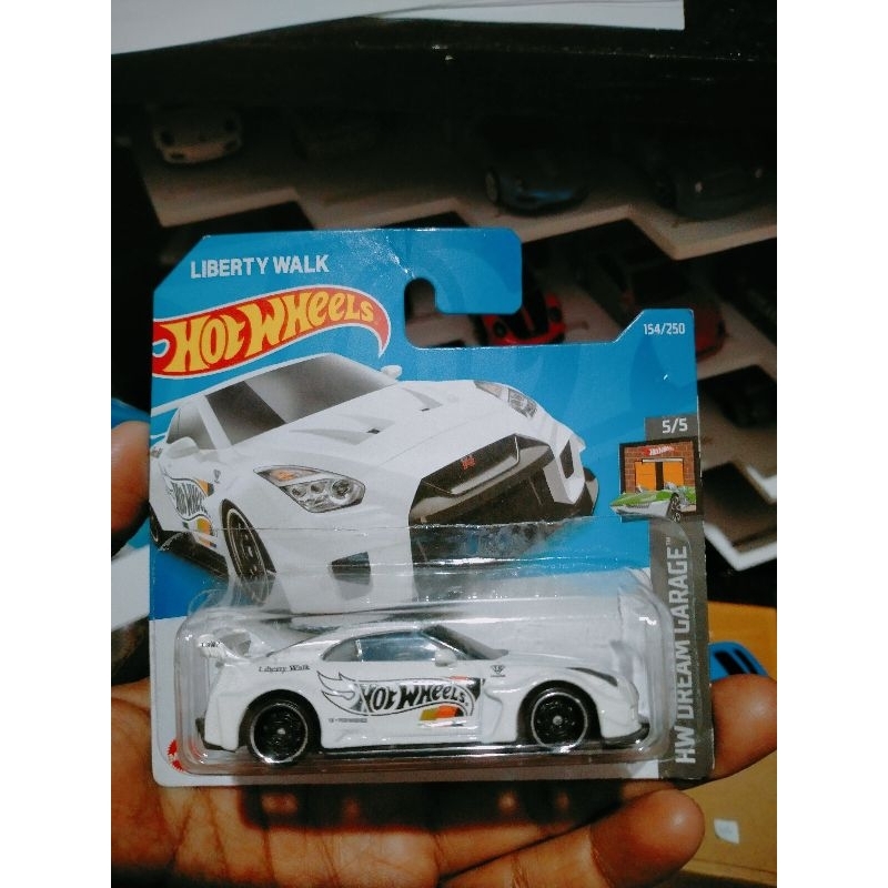 Jual hotwheels hw diecast lb silhouette works gt nissan 35gt-rr r35 ...