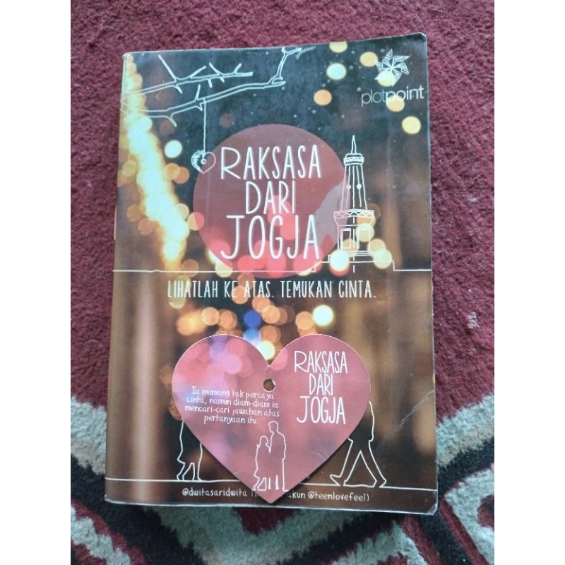 Jual Novel Raksasa Dari Jogja Dwitasari Preloved Original Shopee