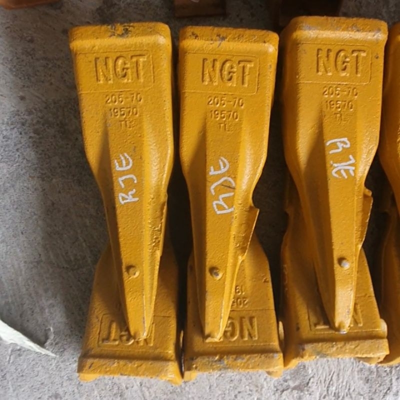 Jual Kuku bucket Excavator Pc 2005/6/7/8/Tooth bucket Lancip PC 2005/6/7/8 TL 30 CM high