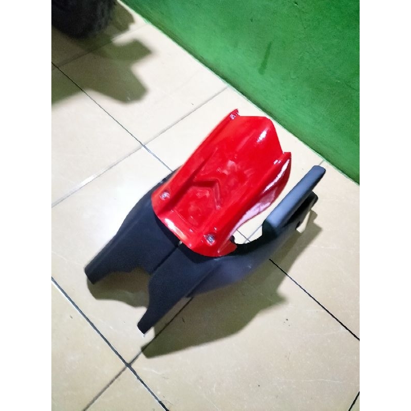 Jual cover swing arm Yamaha R15 v2 v3 merah | Shopee Indonesia