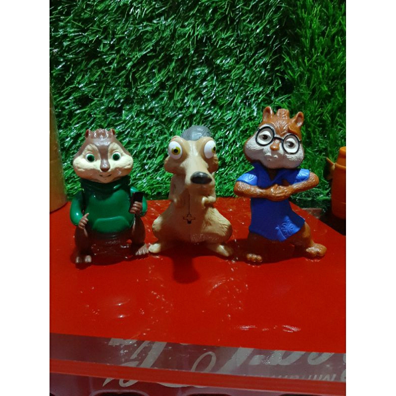Jual Figure Karakter Alvin Chipmunks Dan Ice Age 3pcs (Bekas) | Shopee ...