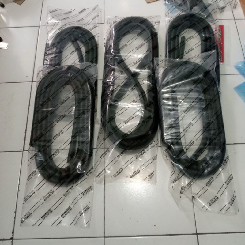 Jual Karet Balon Pintu Full Set Innova Fortuner Original Shopee Indonesia