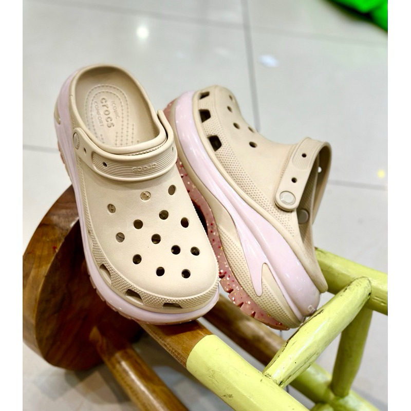 Jual CROCS Mega Crush Clog ORI 7,5cm [READY STOCK] | Shopee Indonesia