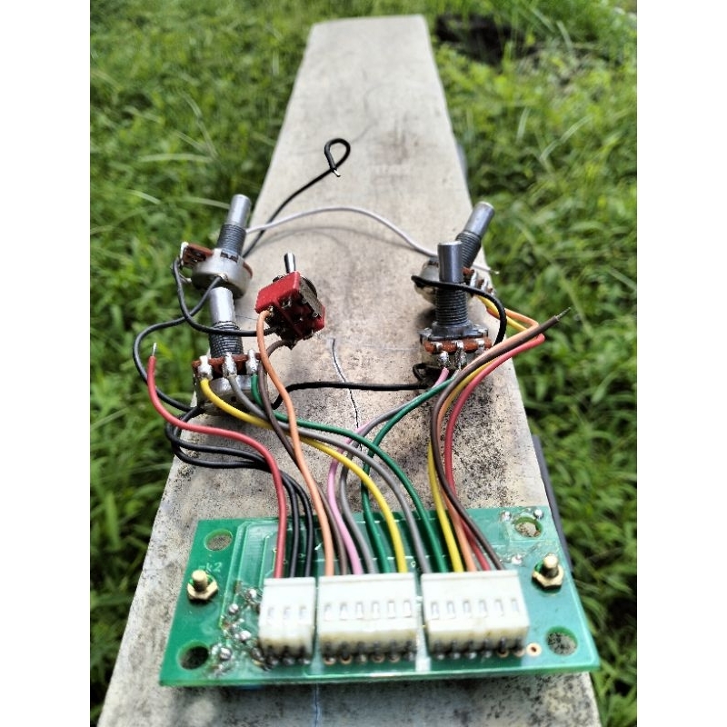 Jual preamp bass bartolini MK2 funk cortek 3 band EQ Shopee Indonesia