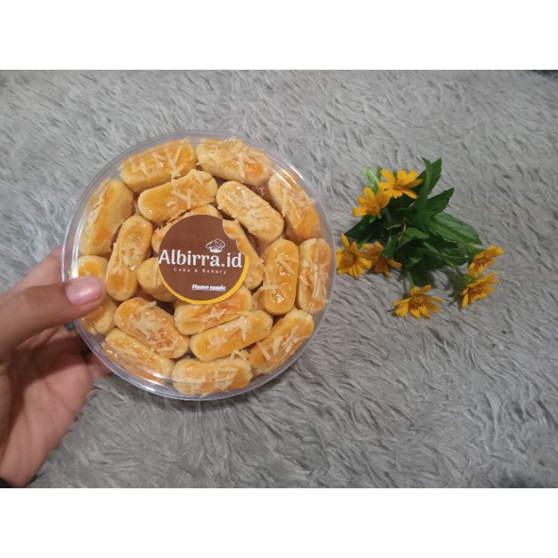 Jual Kue Kastengel Keju Lembut Dan Lumer Kemasan 250 Gram Shopee