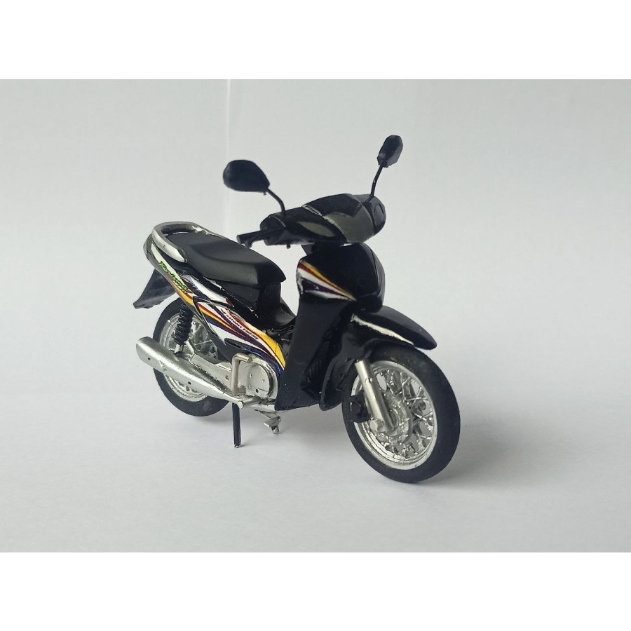 Jual Diecast Miniatur Motor Honda Karisma 125 mainan koleksi miniMO skala  18 Tomica No 75 Znug Design Ouroboros Mainan Diecast motor harga murah |  Shopee Indonesia