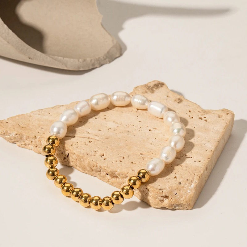 Jual Mareeka Bracelet - Freshwater Pearl & Stainless Steel (Gold Plated ...