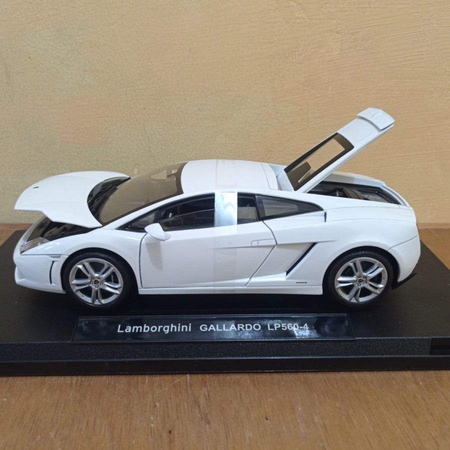 AUTOart Miniatur-Fahrzeug – Lamborghini Gallardo LP570-4 Superleggera, Weiß, Maßstab 1:43, Sammlerstück