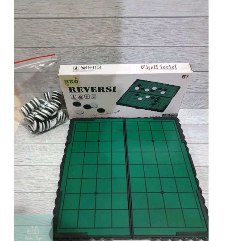 Gioco Da Tavolo Othello Classico Bandai - Strategia Per 2 Giocatori, Dai 7 Anni