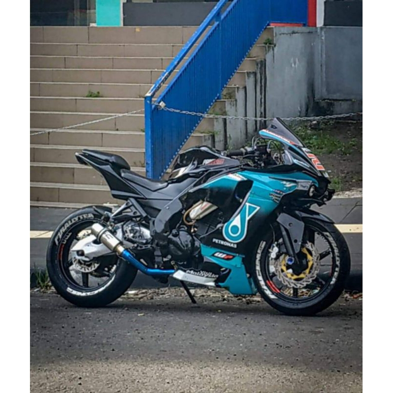 Jual fairing model R1m pnp ke ninja 250 karbu | Shopee Indonesia