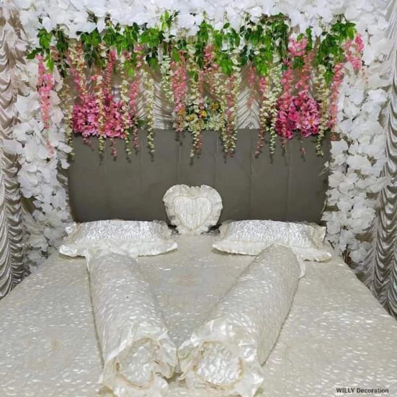 Jual sprei satin pengantin / sprei pengantin rumbai 2 susun / sprei ...