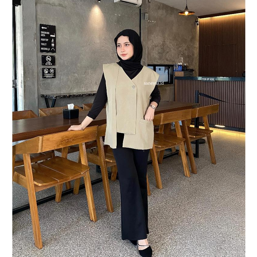 Jual Hanni Vest Outer Rompi Wanita - Atasan Luaran Oversized - Atasan ...