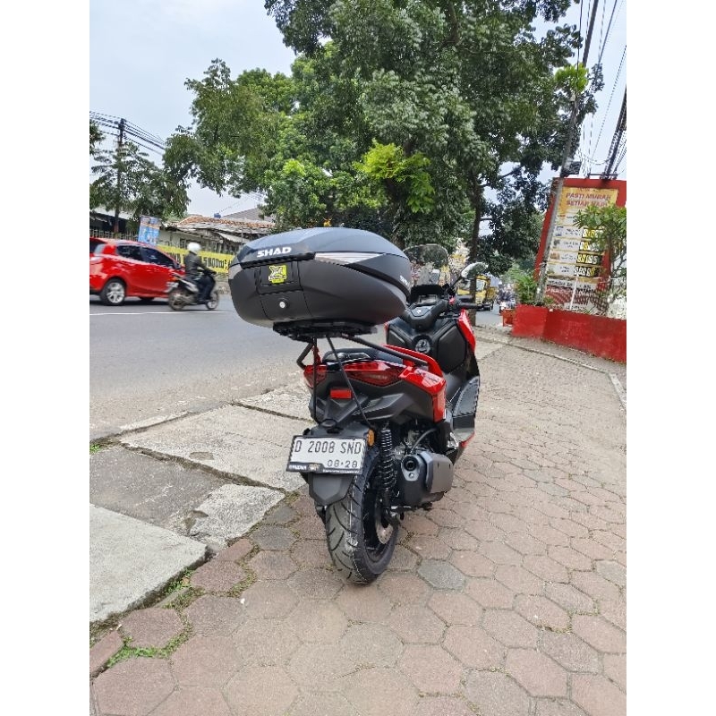 Jual Paket Box dan Bracket Yamaha Xmax New / Old (Bracket Original SHAD ...