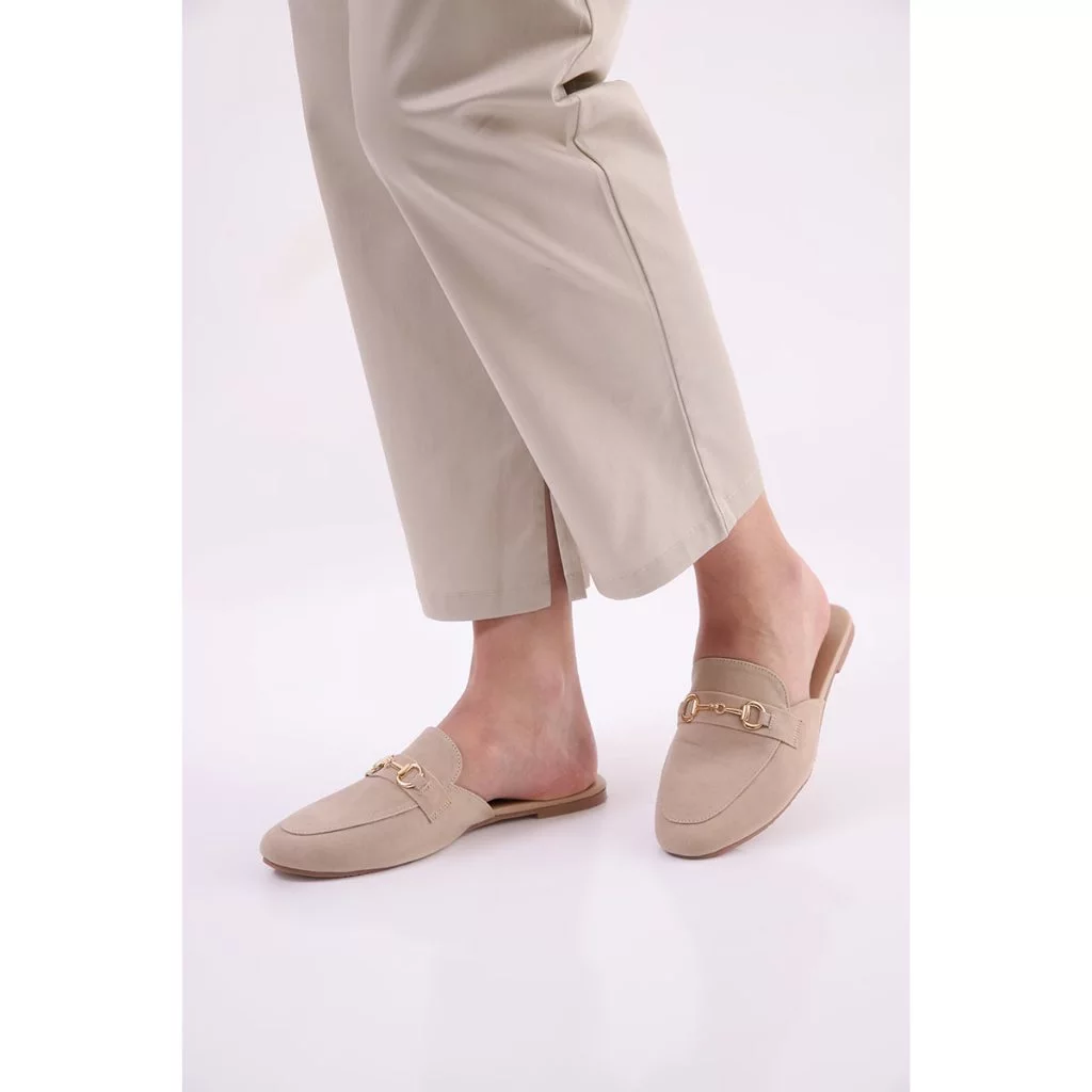 Flatshoe Gallery