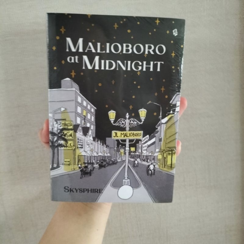 Jual Buku Novel Malioboro At Midnight Shopee Indonesia