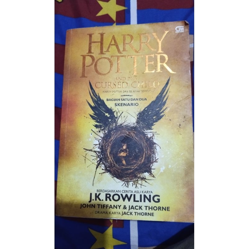 Jual Harry Potter and the cursed child ORI JK Rowling | Shopee Indonesia