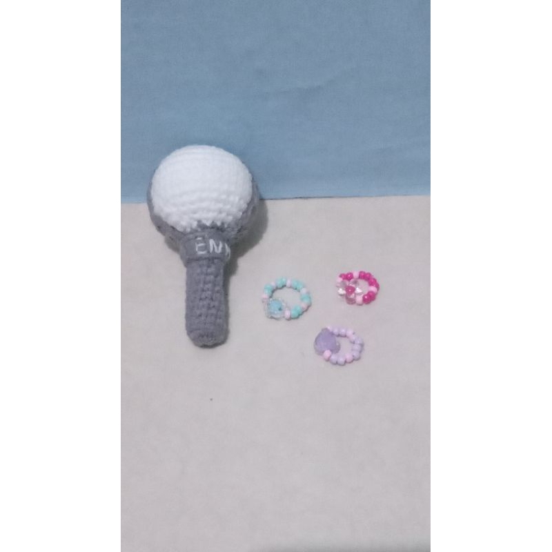 Jual gantungan rajut lightstick Enhypen + free 1 cincin cantik | Shopee ...
