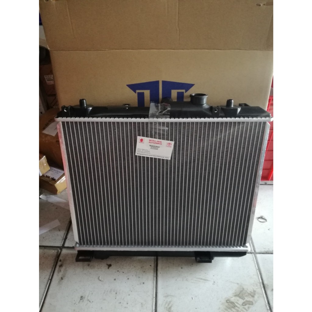Jual Radiator Suzuki Splash manual 24autoparts | Shopee Indonesia