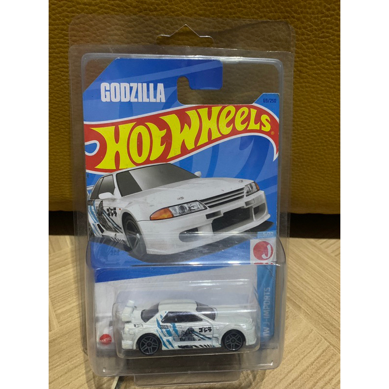 Jual Hotwheels nissan skyline r32 + Lbwk gold | Shopee Indonesia