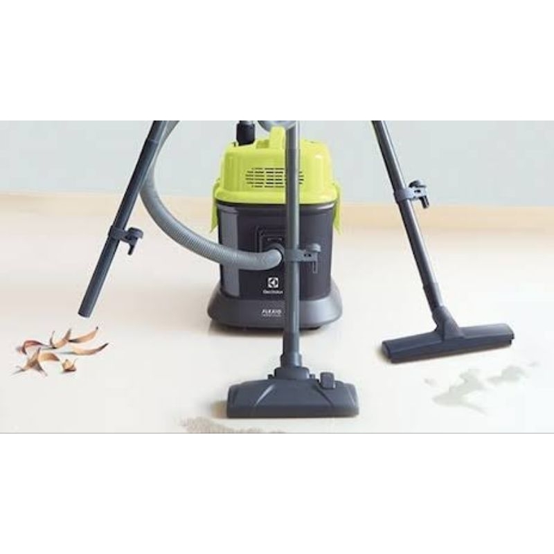 Jual ELECTROLUX Vacuum Cleaner Z823 Wet and Dry Flexio Power 3 in 1 ...