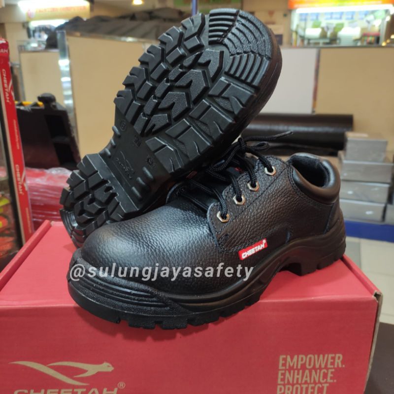 Jual Sepatu Safety Cheetah 3002H Original 100% Hitam - Safety Shoes ...