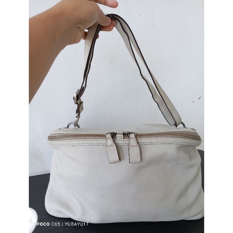 Rabeanco sling bag on sale