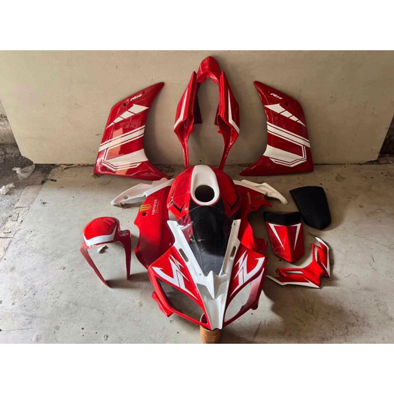 Jual Bodi custom untuk Yamaha R15 v2 | Shopee Indonesia