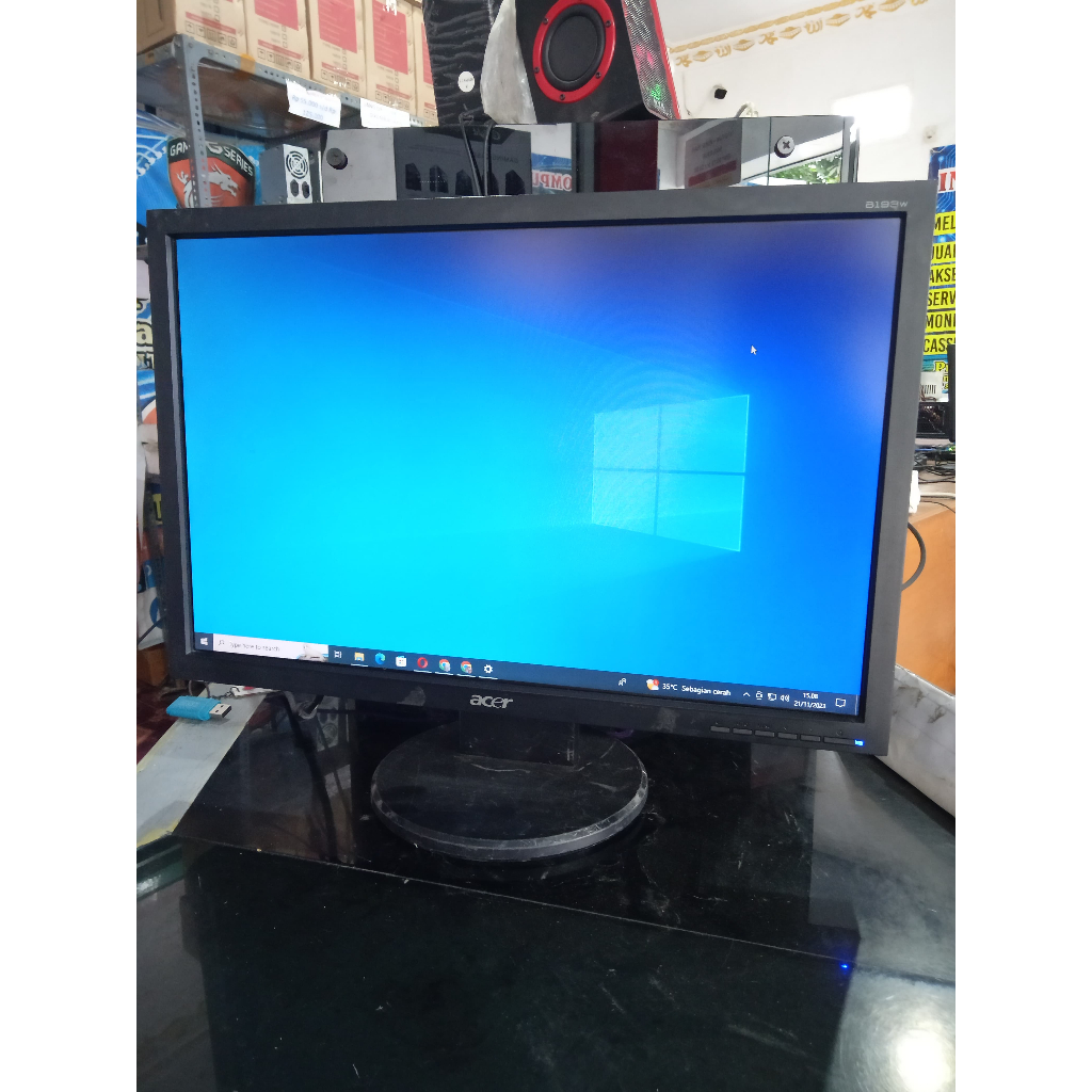 Jual Monitor LCD 19 INCH WIDE Screen Like New | Shopee Indonesia