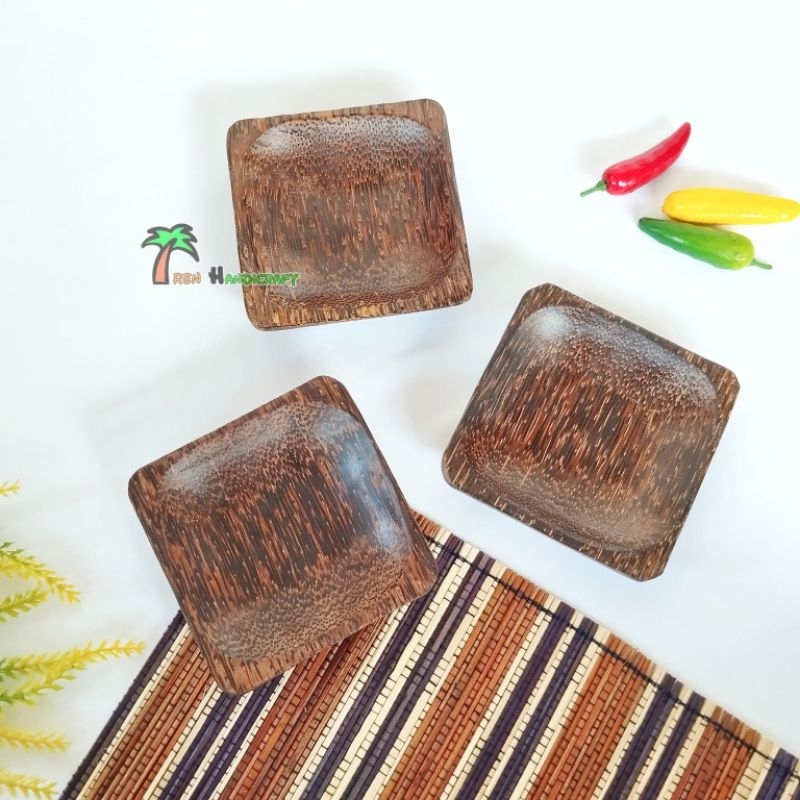 Jual ARENHANDICRAFT Piring kayu aren kotak 10cm | Shopee Indonesia