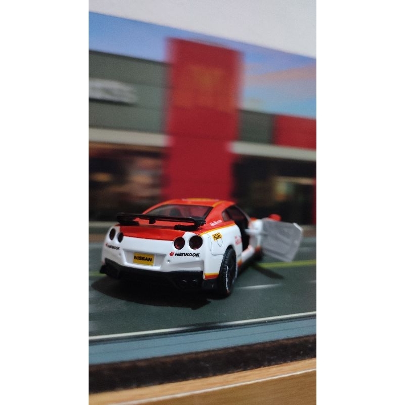 Jual Nissan GTR R35 Shell 1:42 official CCA | Shopee Indonesia