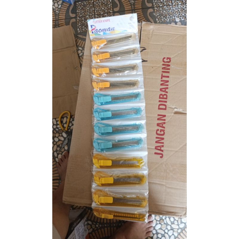 Jual cutter renceng isi 12 pcs | Shopee Indonesia