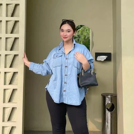 Daily Oversize Denim Shirt