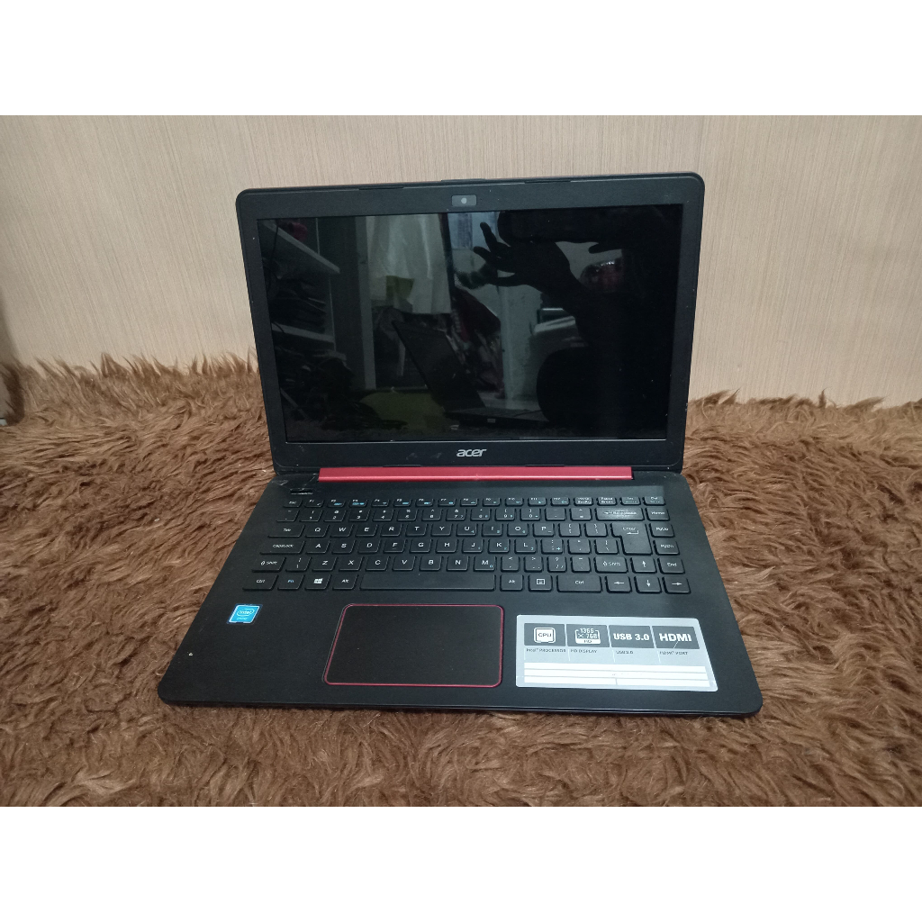 Jual Laptop Acer one 14 warna merah hitam ram 2gb hdd 500gb MURAH ...