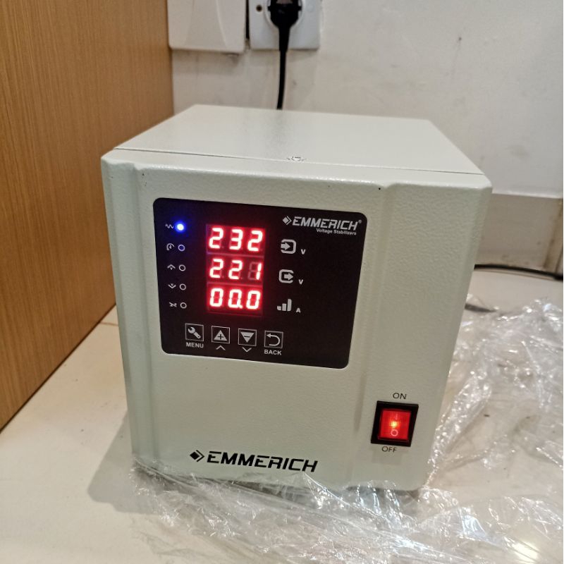 Jual EMMERICH Stabilizer All New iDVM 1.5-ST 1 Phase | 1500VA | True ...