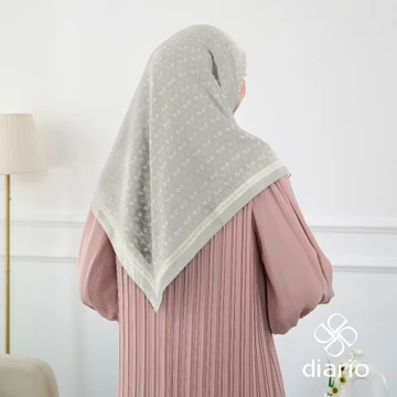 Diario Ultrafine Calia Scarf Kerudung Segi Empat
